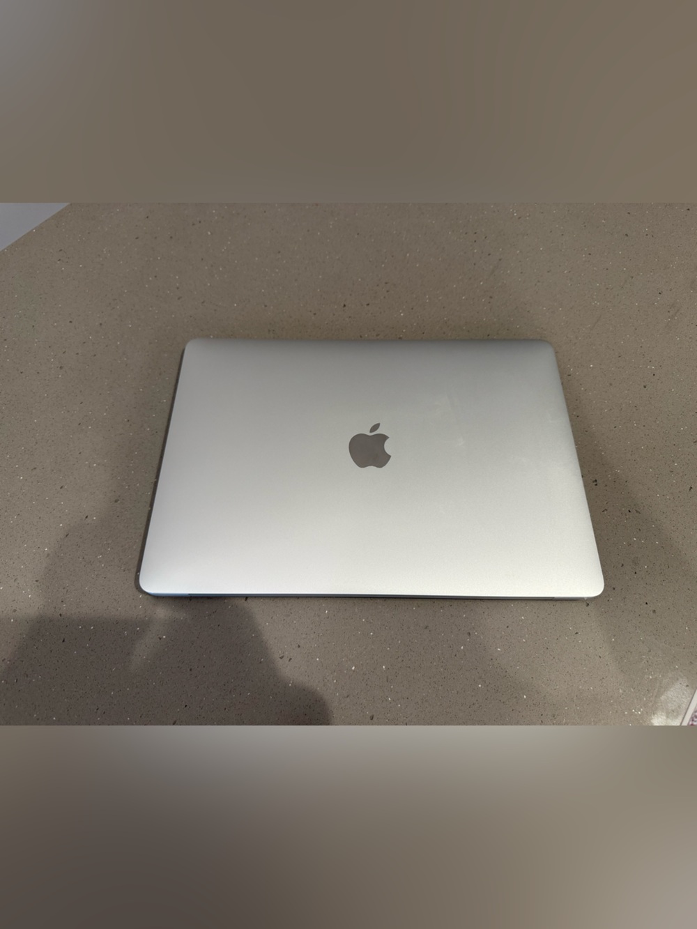Apple 2019 MacBook 13”